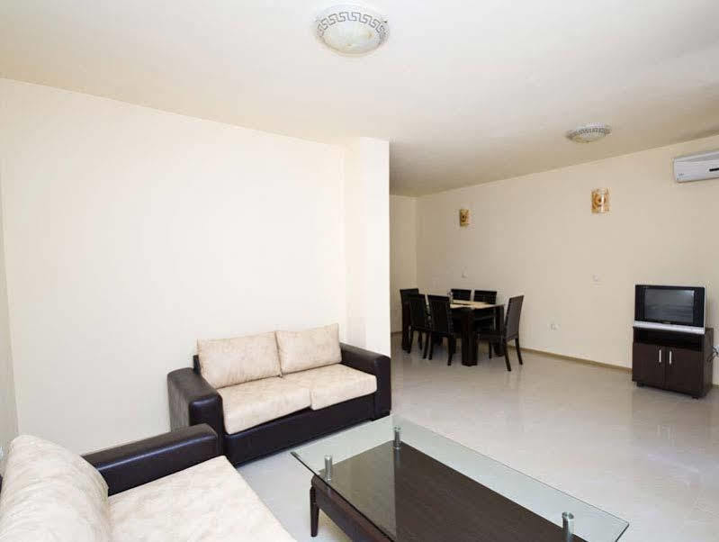 Menada Green Hills Apartments ソゾポル エクステリア 写真
