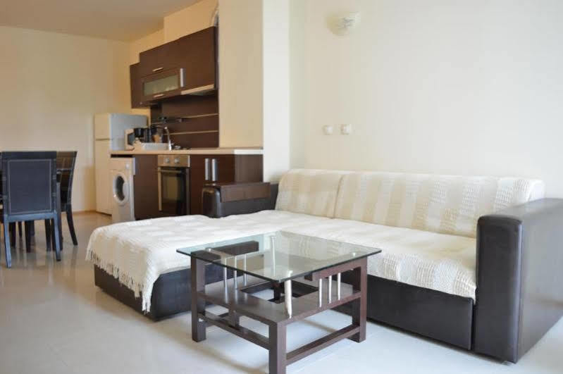 Menada Green Hills Apartments ソゾポル エクステリア 写真