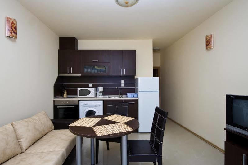 Menada Green Hills Apartments ソゾポル エクステリア 写真